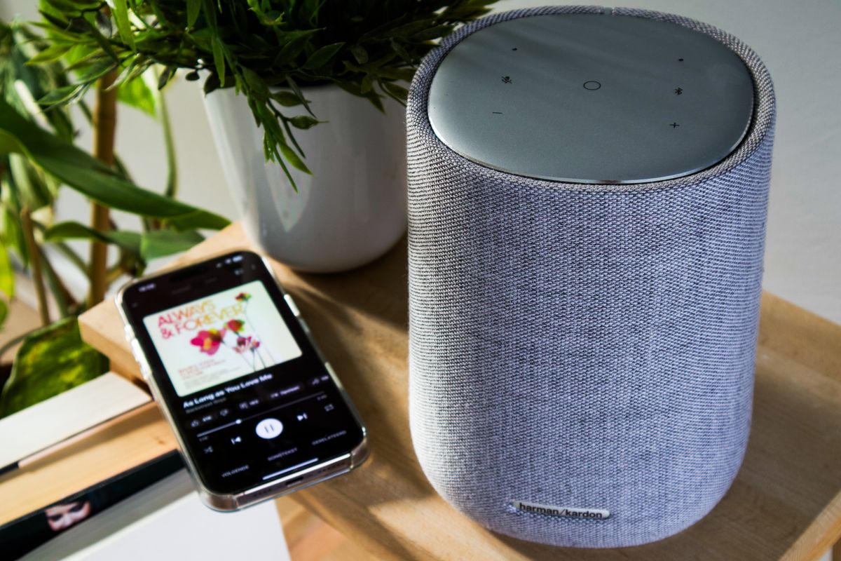 ポータブルBluetoothスピーカー